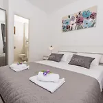 Lejlighed La *