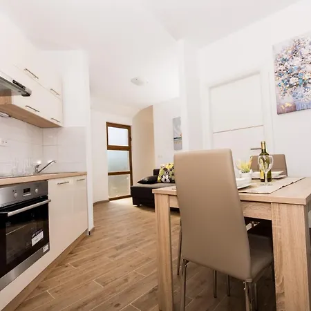 Apartman La Veliki Drvenik
