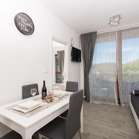 La Apartman *