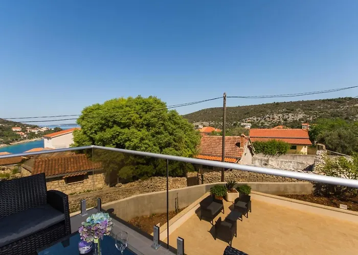 La Daire Veliki Drvenik